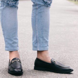 Black Horse Bit Wrinkle Free Slip On 255A