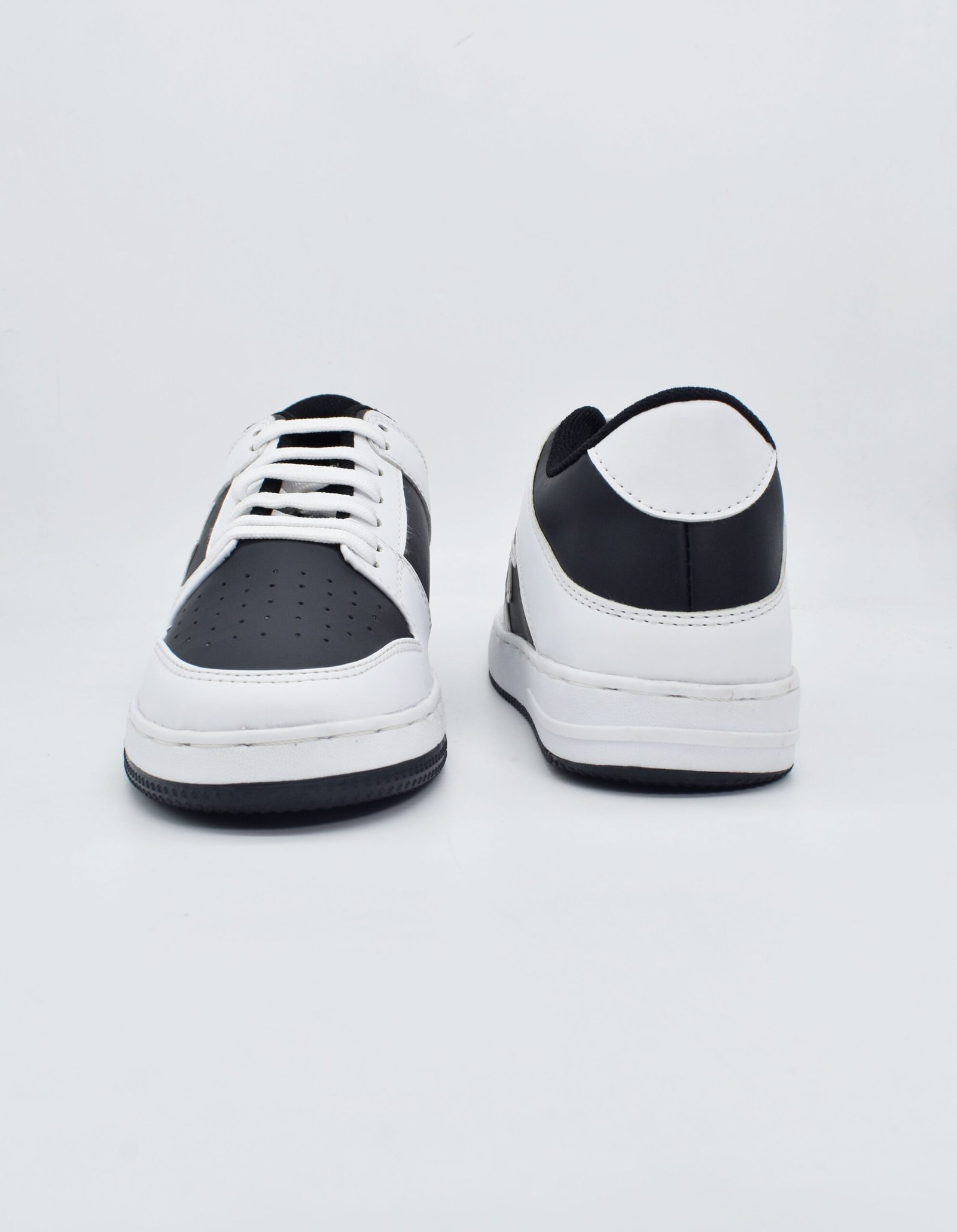Hyper Black & White Low Edge Sneakers S02W - Image 9