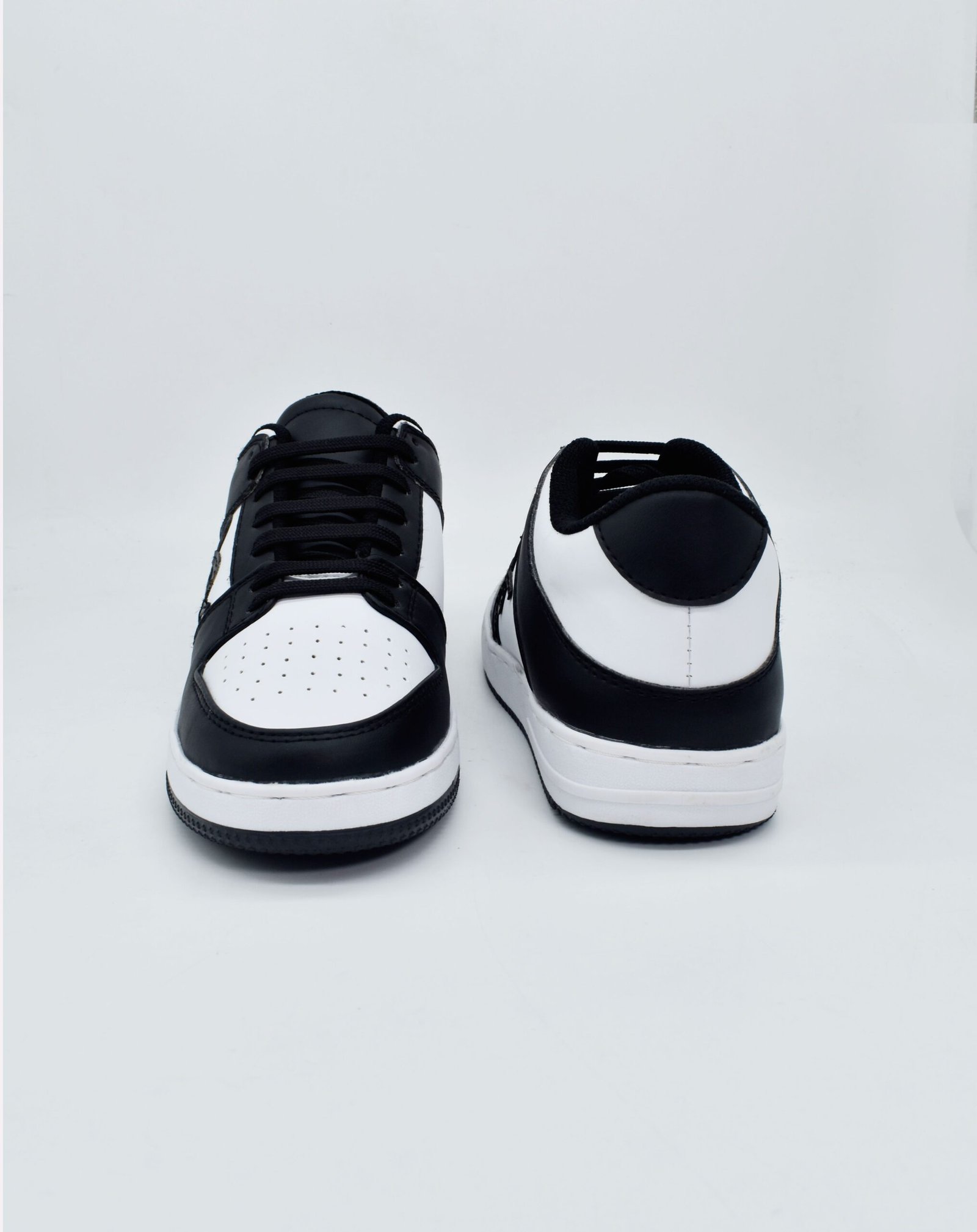 Hyper Black & White Low Edge Sneakers S01A - Image 10