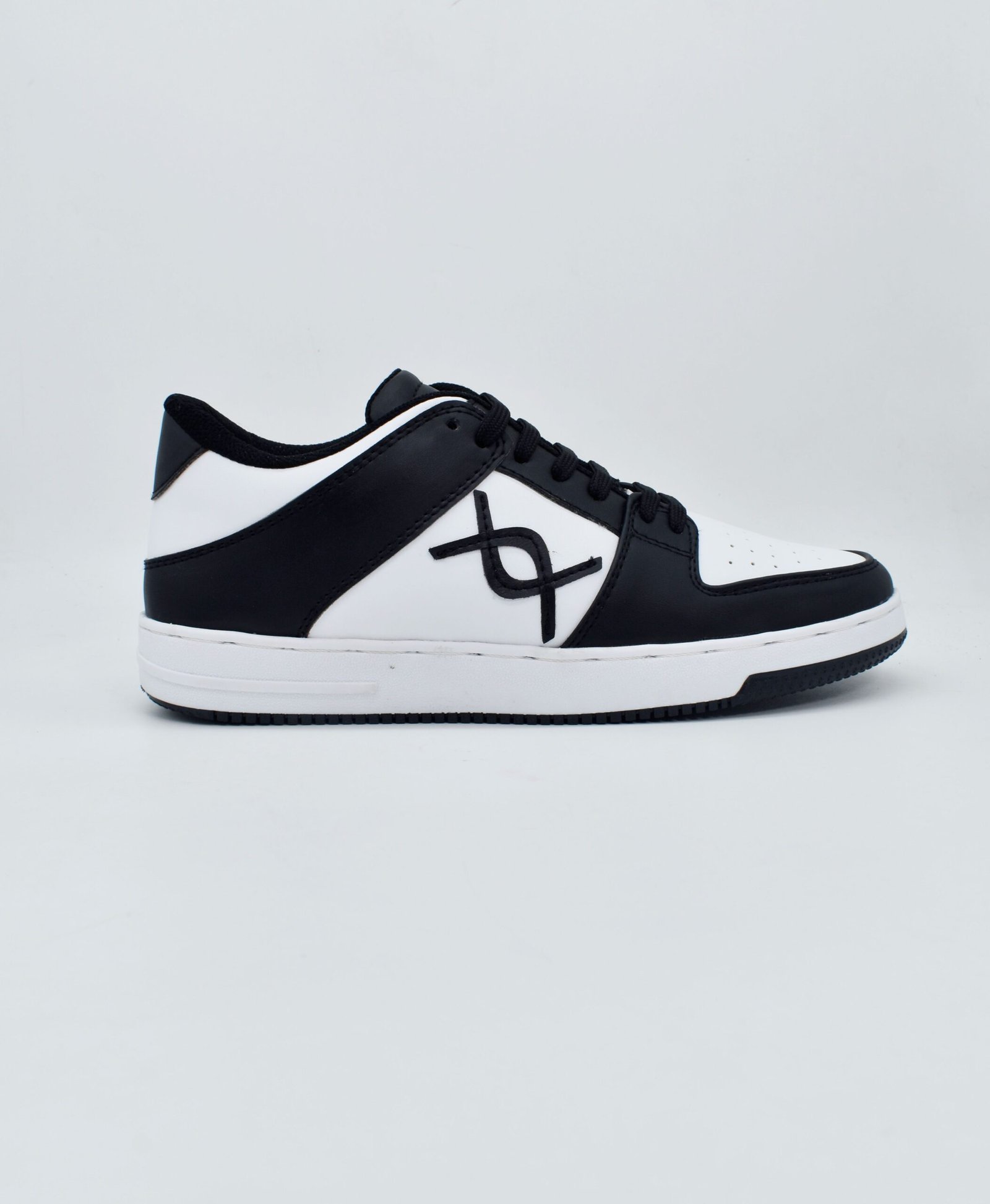 Hyper Black & White Low Edge Sneakers S01A - Image 9