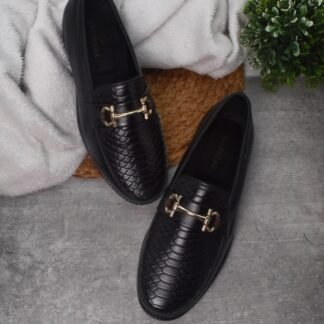 RareLux - Black Piscine Wrinkle Free HorseBit Slip On V0044A